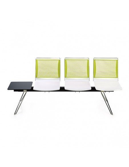 Bancada Splash con malla color verde y asiento blanco con estructura de aluminio pulido.